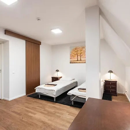 Airhome - Raekoja Plats Tallinn