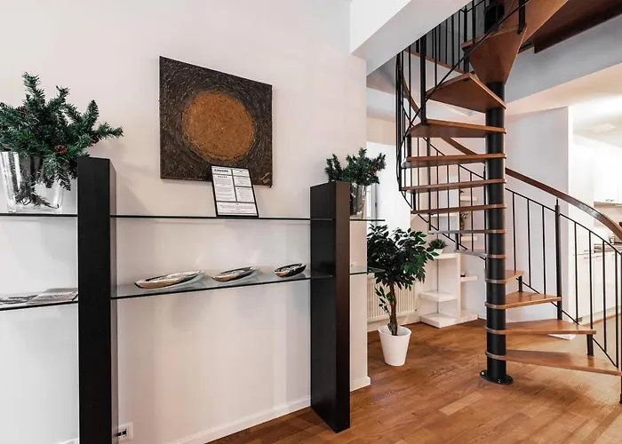 Airhome - Raekoja Plats *