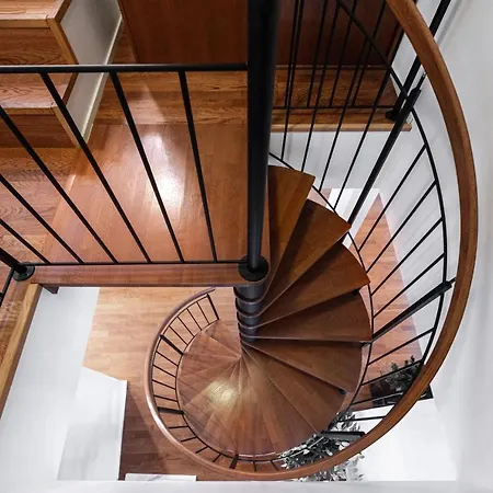 Airhome - Raekoja Plats *