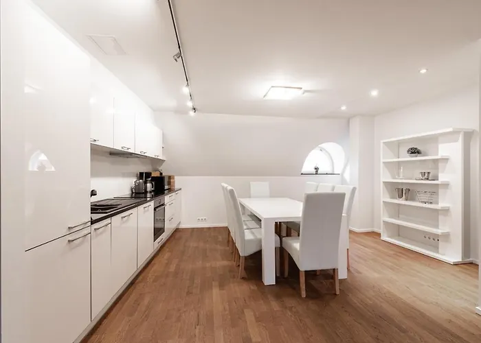 Airhome - Raekoja Plats * Tallinn